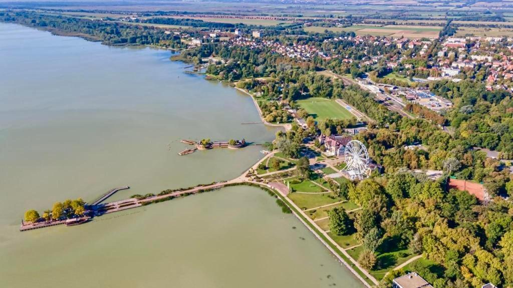 Petertuende Vendeghaz Villa Keszthely Eksteriør bilde